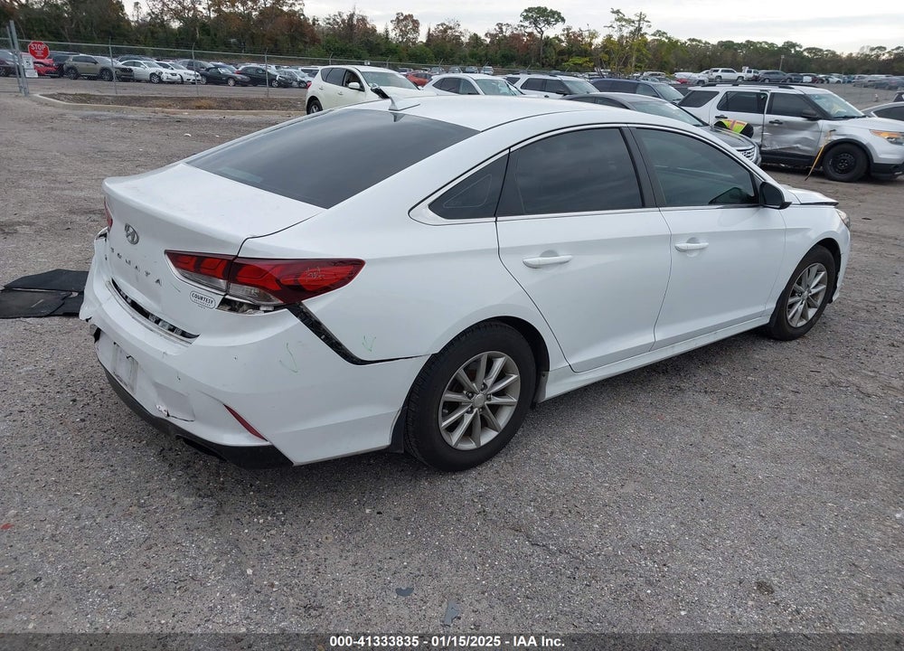 2018 HYUNDAI SONATA VIN: 5NPE24AFXJH630011