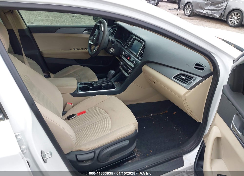 2018 HYUNDAI SONATA VIN: 5NPE24AFXJH630011