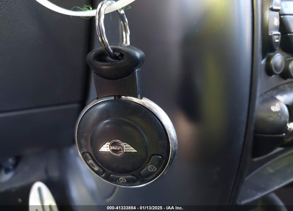 2013 MINI COUNTRYMAN COOPER S VIN: WMWZC3C51DWP23444