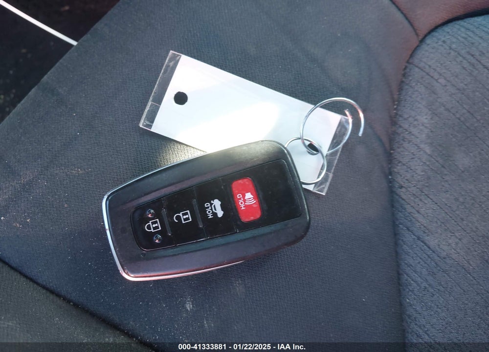 2019 TOYOTA CAMRY LE VIN: 4T1B11HK4KU799757