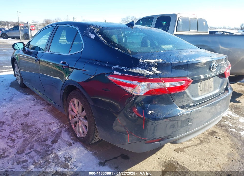 2019 TOYOTA CAMRY LE VIN: 4T1B11HK4KU799757