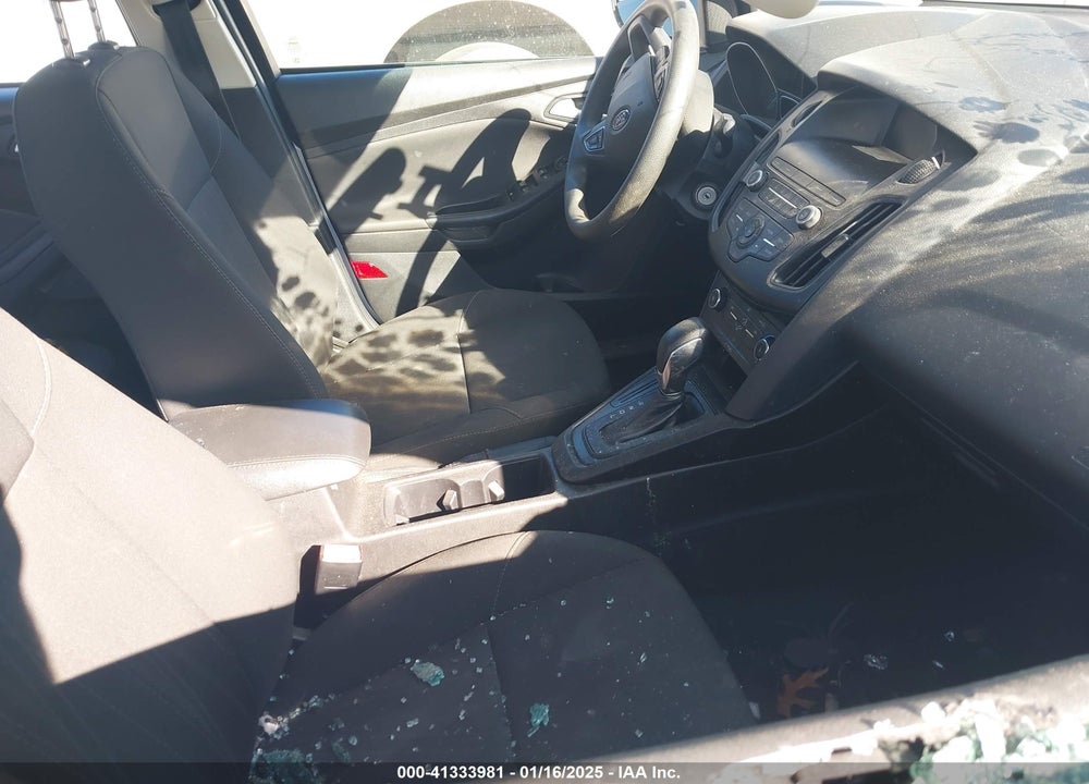 2018 FORD FOCUS SE VIN: 1FADP3F24JL328616