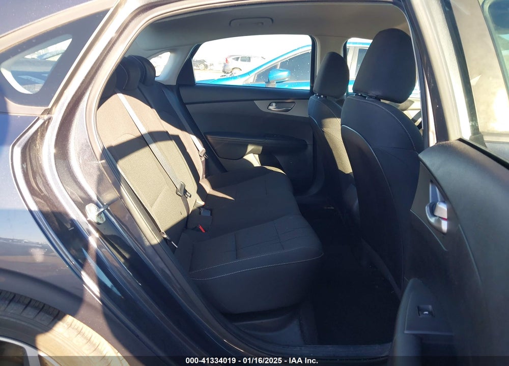2019 KIA FORTE LXS VIN: 3KPF24AD6KE086020