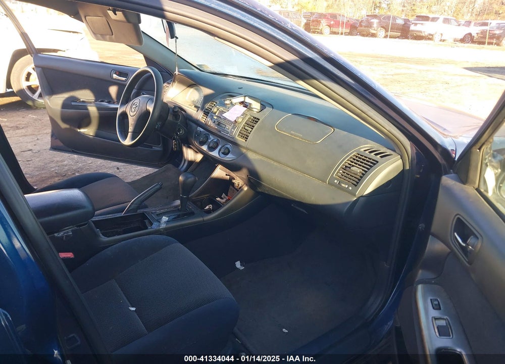2002 TOYOTA CAMRY SE VIN: 4T1BE32K22U587786