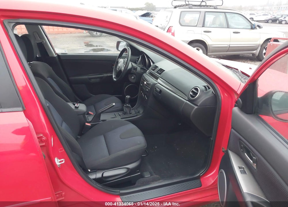 2007 MAZDA 3 S TOURING VIN: JM1BK323271618243