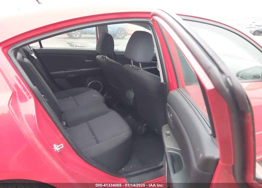 2007 MAZDA 3 S TOURING VIN: JM1BK323271618243