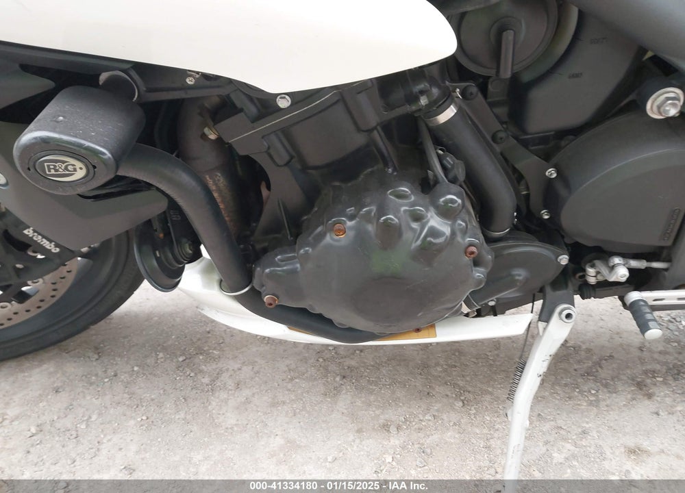 2011 TRIUMPH MOTORCYCLE SPEED TRIPLE VIN: SMTN00PK6BJ487183