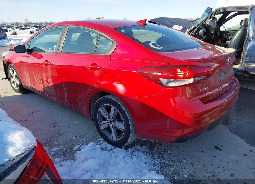 2018 KIA FORTE VIN: 3KPFL4A73JE210976