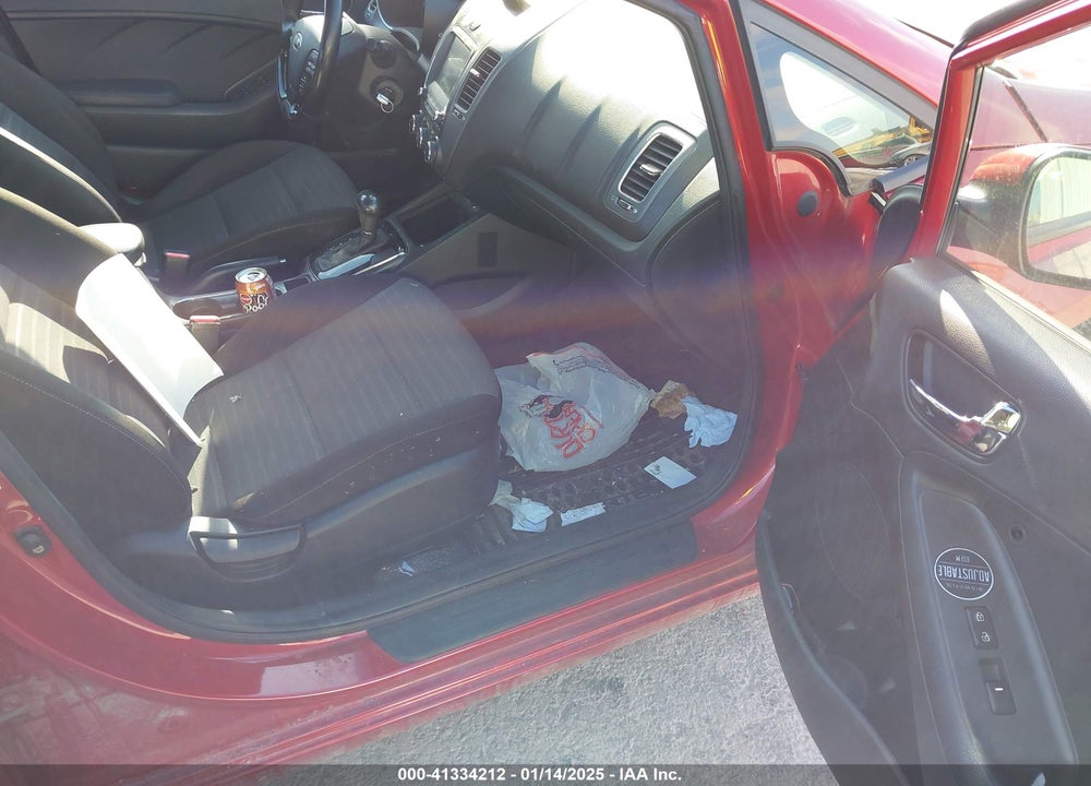 2018 KIA FORTE VIN: 3KPFL4A73JE210976