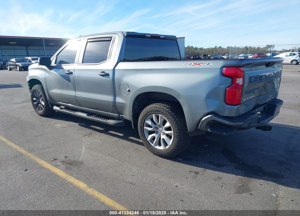 2020 CHEVROLET SILVERADO 1500 4WD SHORT BED CUSTOM VIN: 3GCPYBEH9LG449520