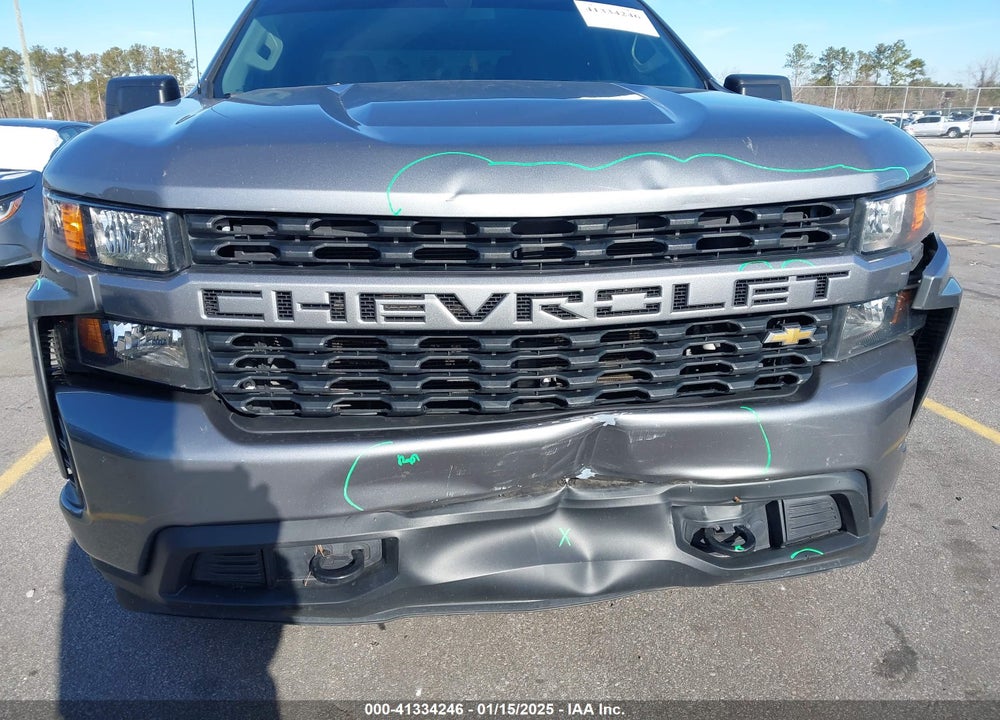 2020 CHEVROLET SILVERADO 1500 4WD SHORT BED CUSTOM VIN: 3GCPYBEH9LG449520