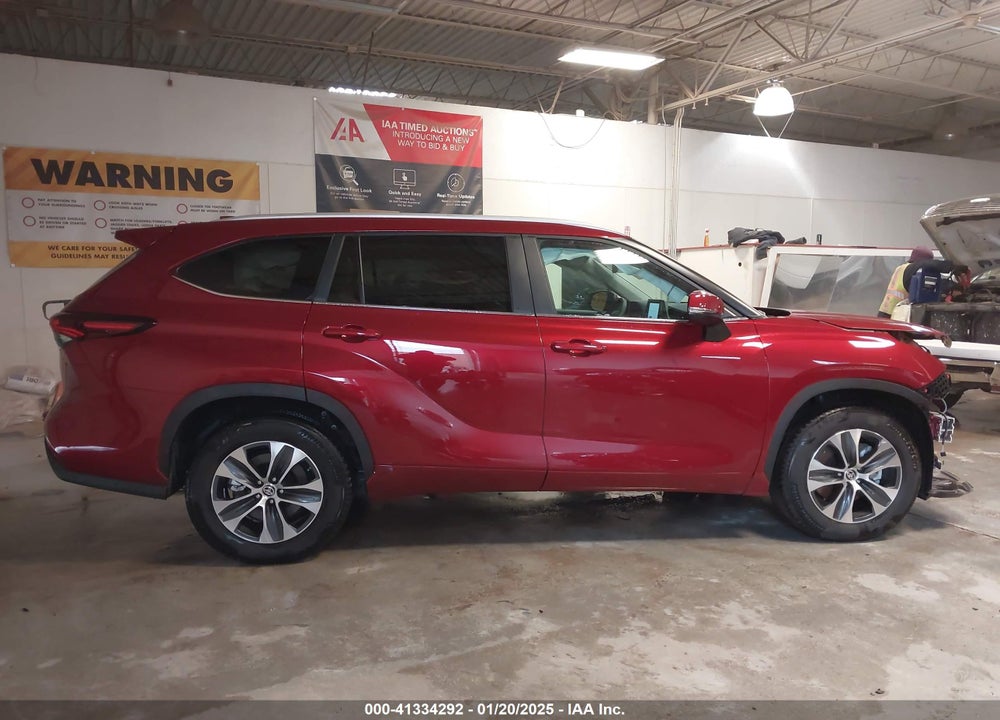 2024 TOYOTA HIGHLANDER VIN: 5TDKARAH0RS530851