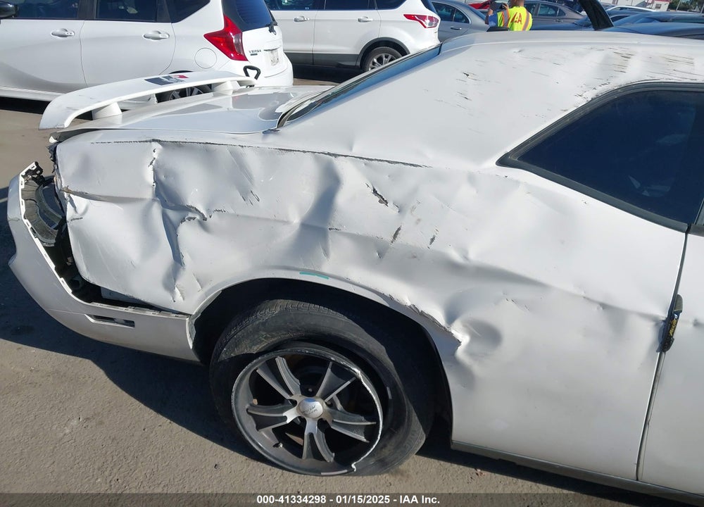 2009 DODGE CHALLENGER SE VIN: 2B3LJ44V99H563520