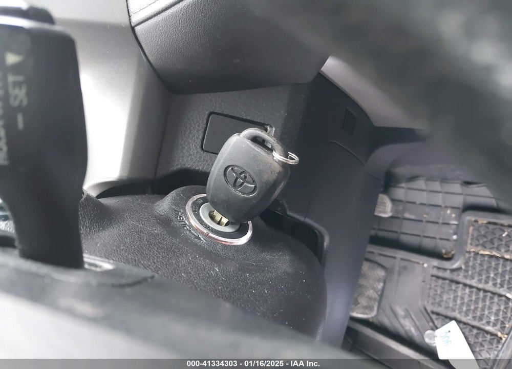 2017 TOYOTA RAV4 LE VIN: 2T3BFREV9HW662621