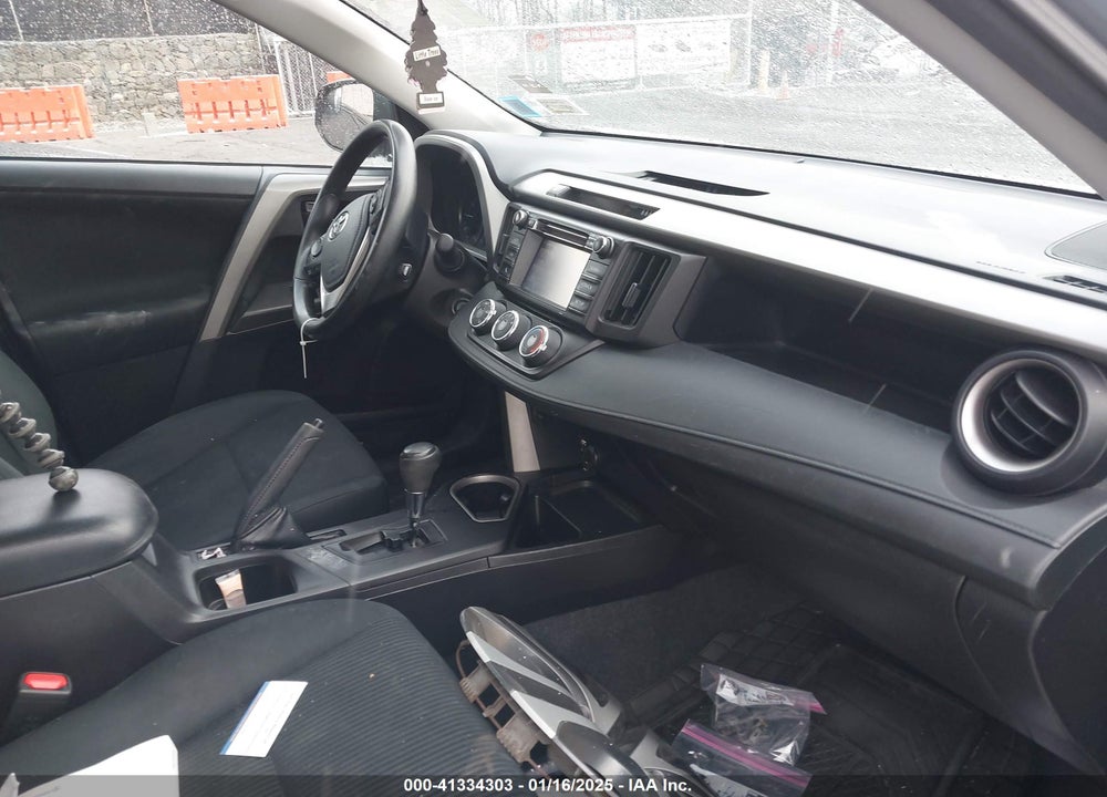 2017 TOYOTA RAV4 LE VIN: 2T3BFREV9HW662621