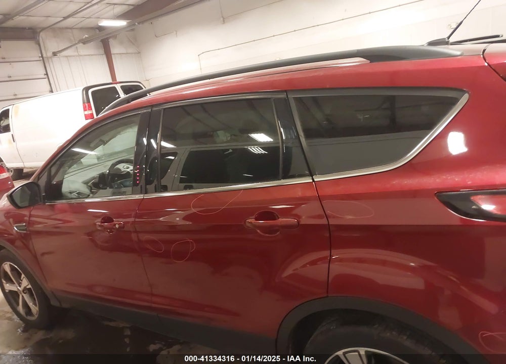 2017 FORD ESCAPE SE VIN: 1FMCU9GD8HUC49564