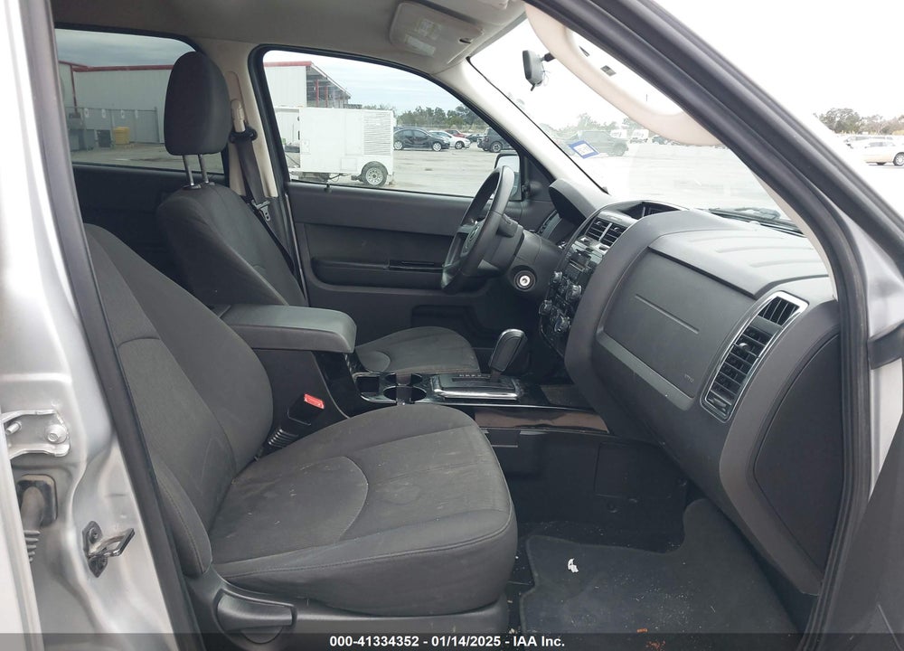 2011 MAZDA TRIBUTE I SPORT VIN: 4F2CY0C75BKM03803