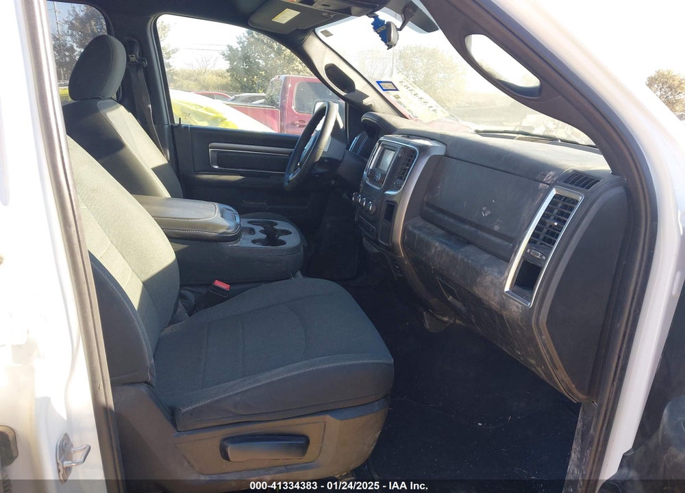 2021 RAM 1500 CLASSIC VIN: 1C6RR7LT1MS535450