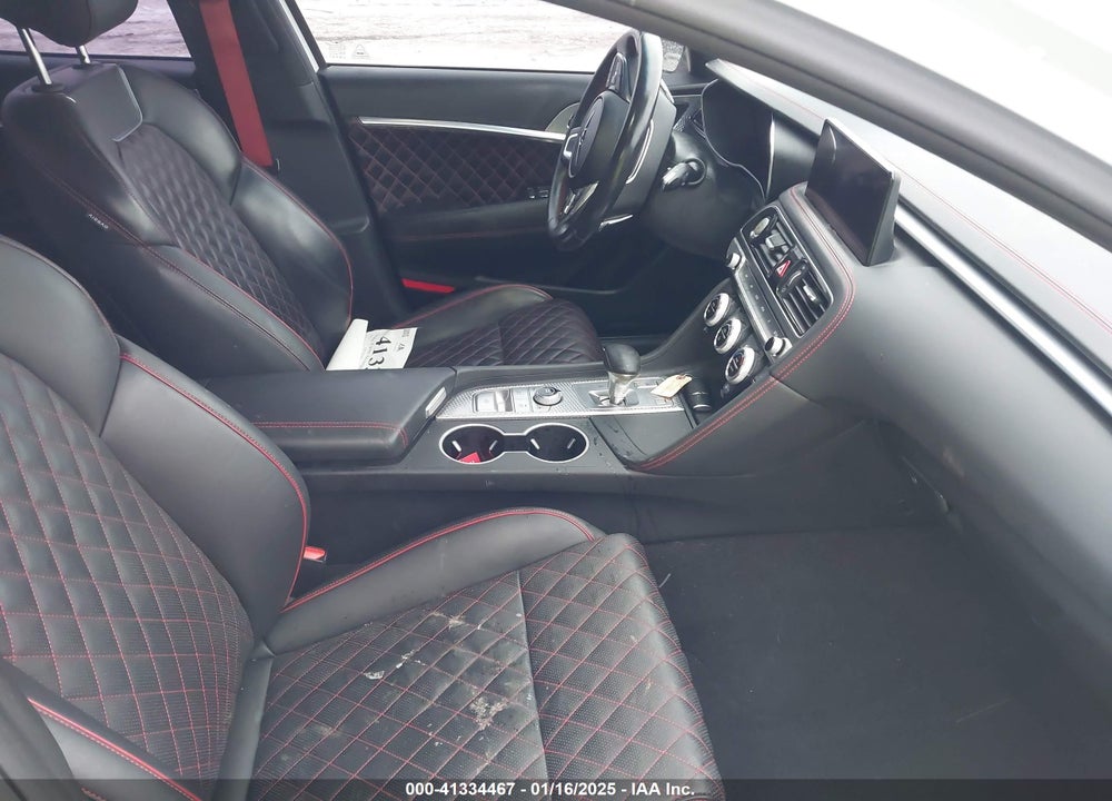2022 GENESIS G70 VIN: KMTG54TE0NU084062