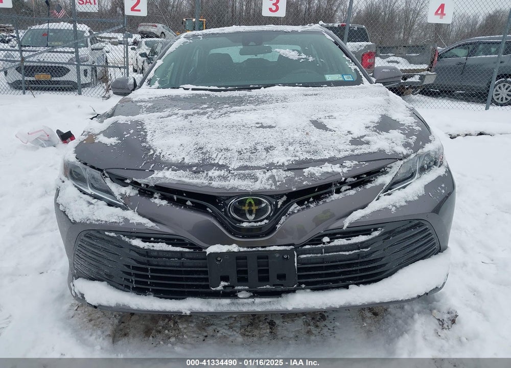 2019 TOYOTA CAMRY VIN: 4T1B11HK8KU706285