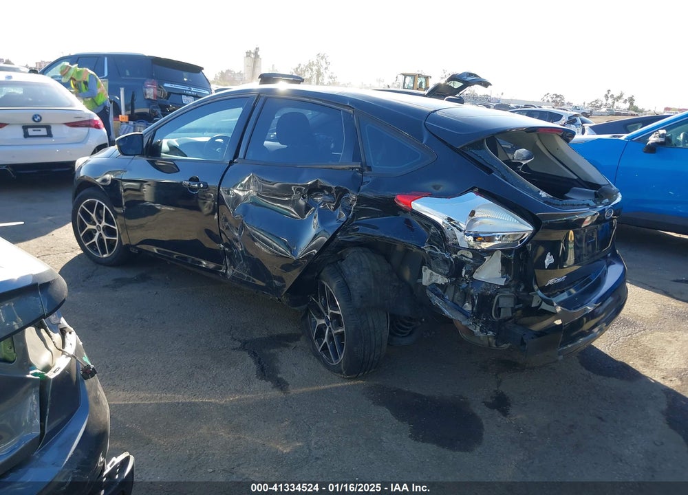 2016 FORD FOCUS VIN: 1FADP3K29GL380001