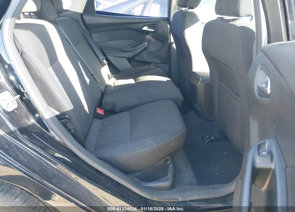 2016 FORD FOCUS VIN: 1FADP3K29GL380001