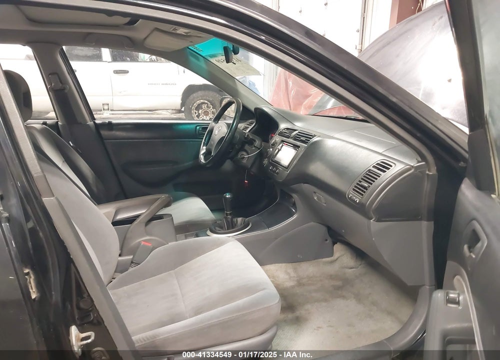 2003 HONDA CIVIC LX VIN: 2HGES158X3H905593