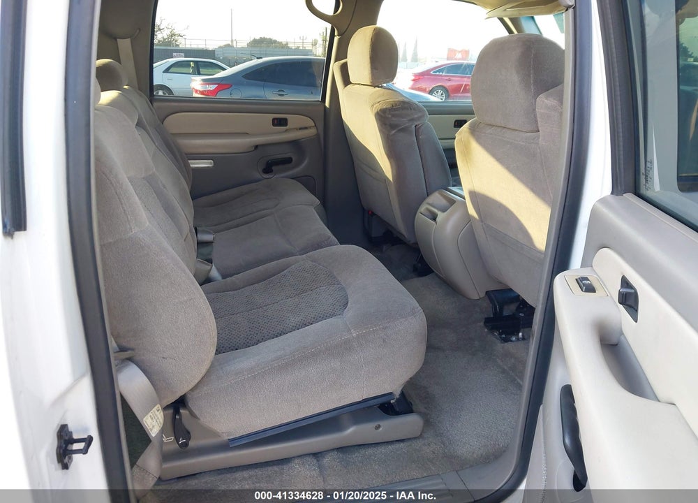 2002 CHEVROLET SUBURBAN 1500 LS VIN: 3GNEC16T22G304005