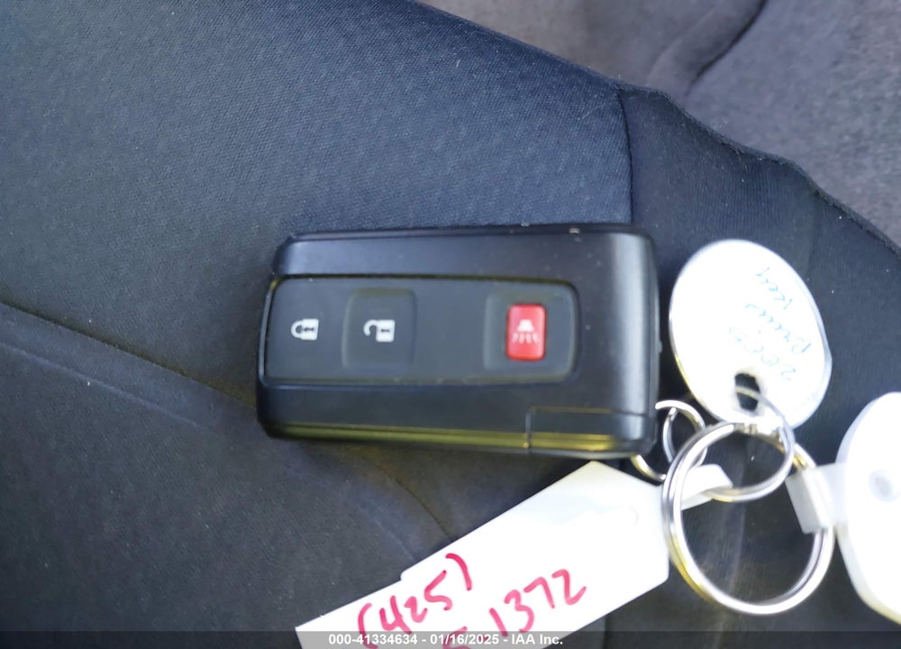 2005 TOYOTA PRIUS VIN: JTDKB20U653114835