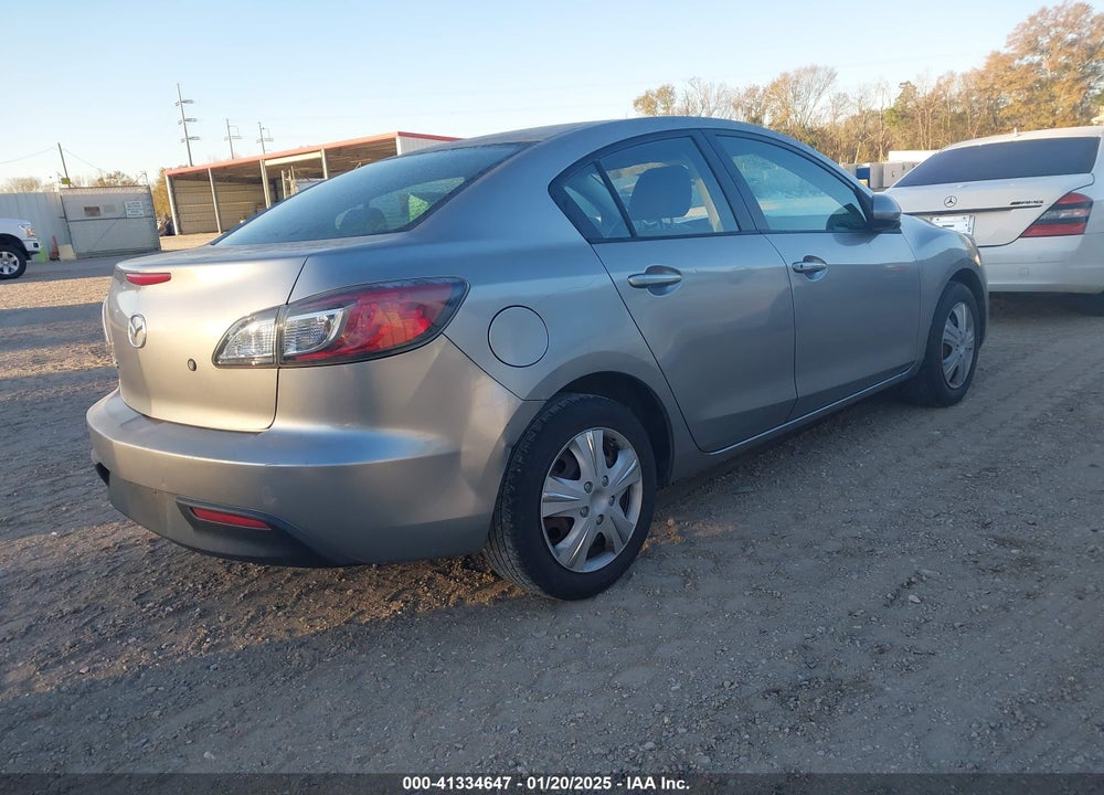 2011 MAZDA 3 I SPORT VIN: JM1BL1UFXB1415540