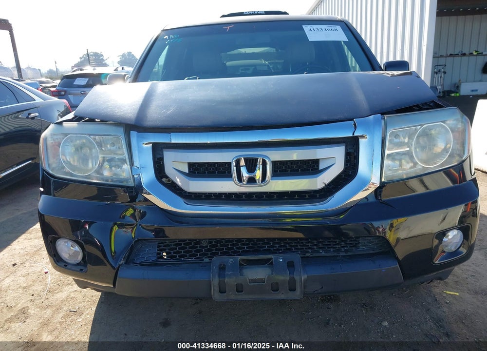 2011 HONDA PILOT EX-L VIN: 5FNYF4H59BB039876