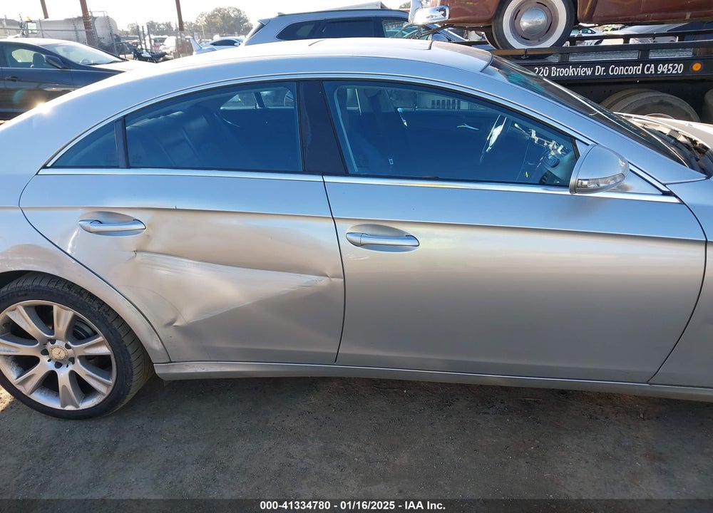 2007 MERCEDES-BENZ CLS 550 VIN: WDDDJ72X67A085051