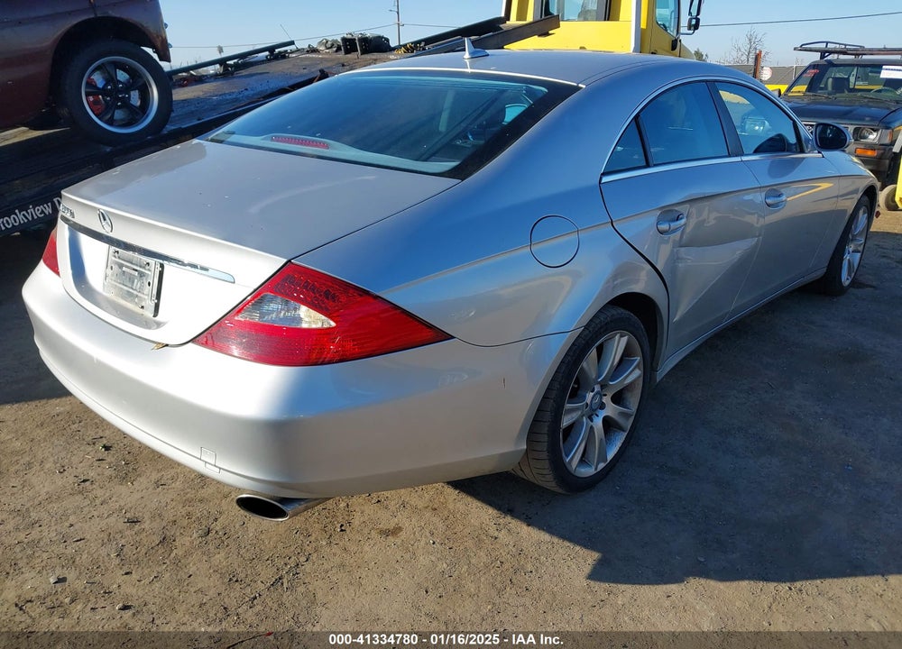 2007 MERCEDES-BENZ CLS 550 VIN: WDDDJ72X67A085051
