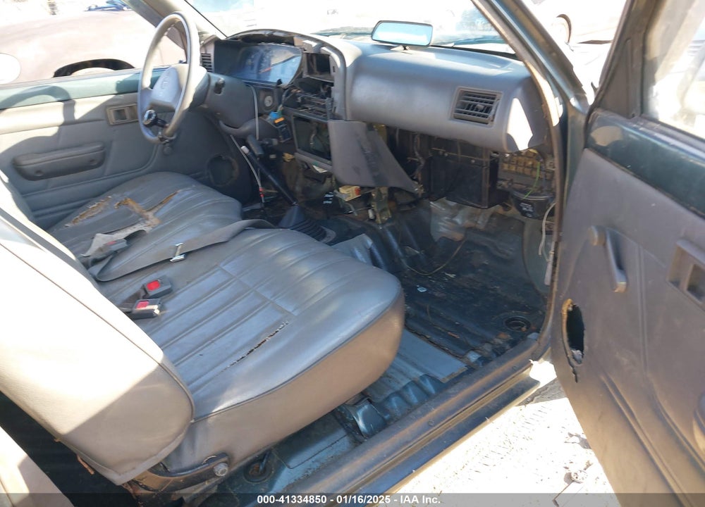 1993 TOYOTA PICKUP 1/2 TON SHORT WHLBASE STB VIN: 4TARN81A6PZ063782