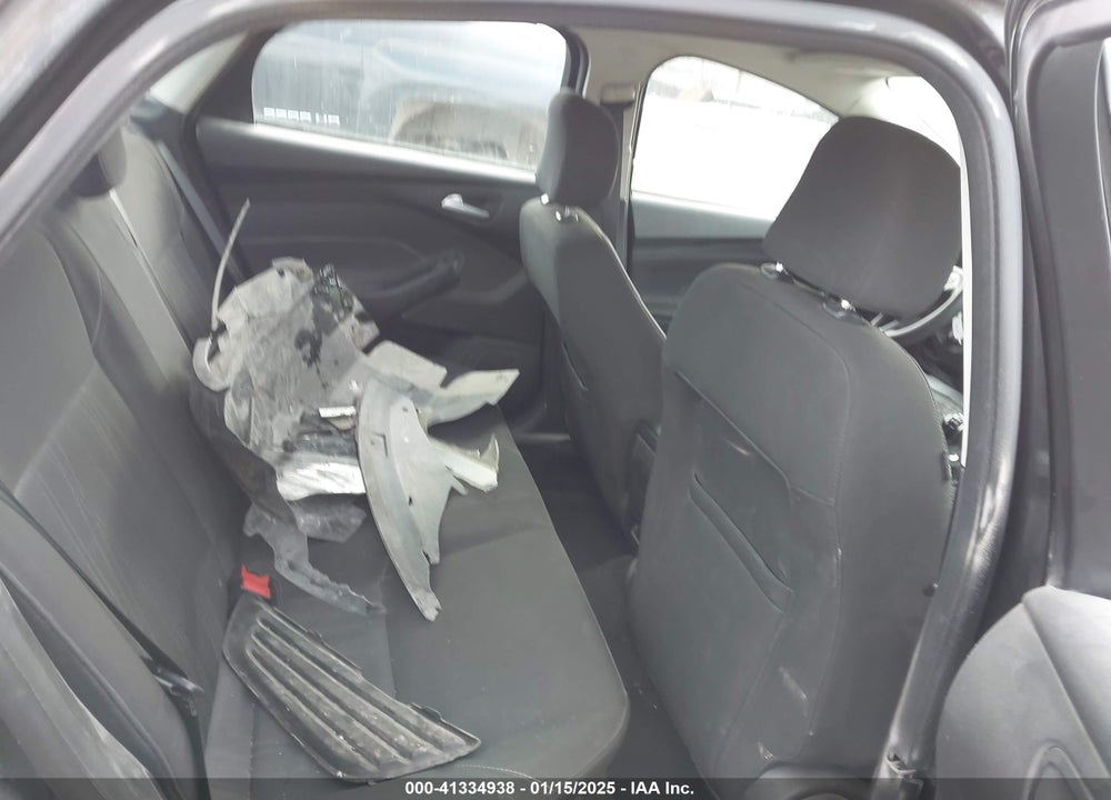 2015 FORD FOCUS SE VIN: 1FADP3FE1FL258977