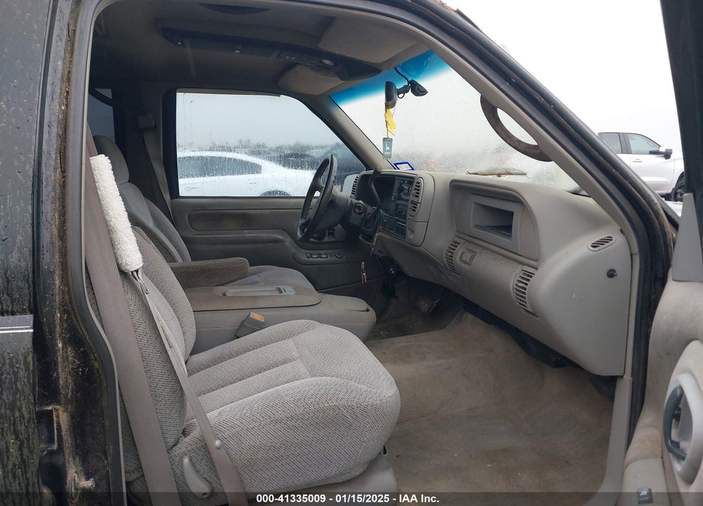 2000 CHEVROLET C3500 VIN: 1GCHC33R0YF435163