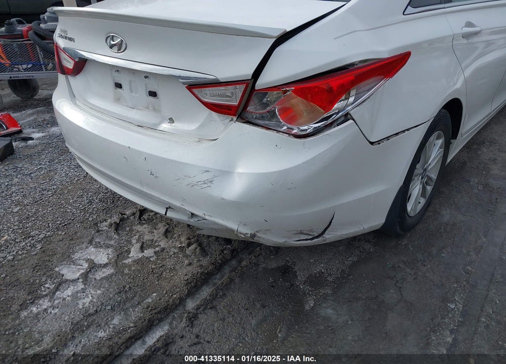2013 HYUNDAI SONATA VIN: 5NPEB4AC6DH800469