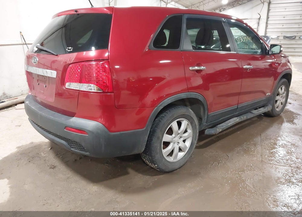 2011 KIA SORENTO LX VIN: 5XYKTCA11BG053909