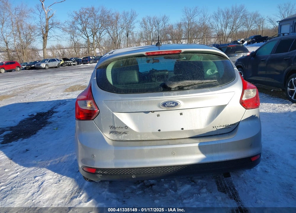 2013 FORD FOCUS VIN: 1FADP3N21DL295211