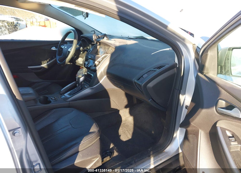 2013 FORD FOCUS VIN: 1FADP3N21DL295211