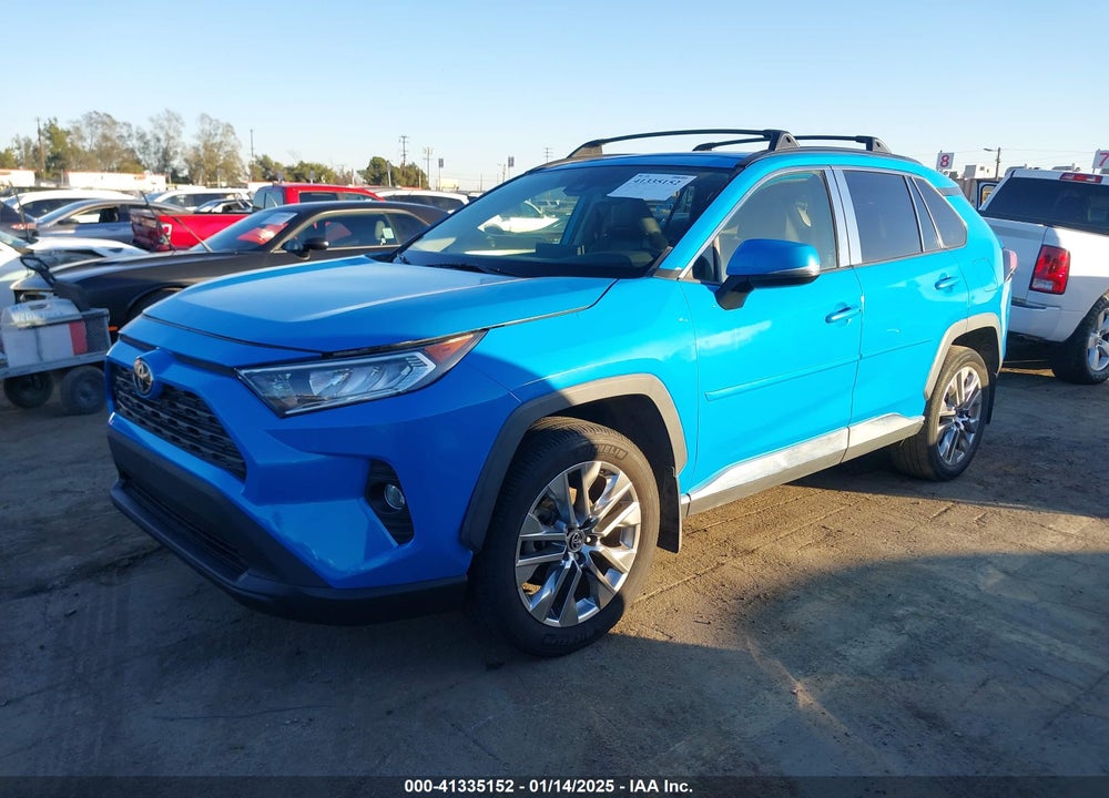 2020 TOYOTA RAV4 XLE PREMIUM VIN: JTMA1RFV2LD055846