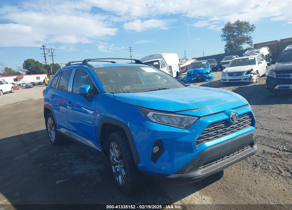 2020 TOYOTA RAV4 XLE PREMIUM VIN: JTMA1RFV2LD055846