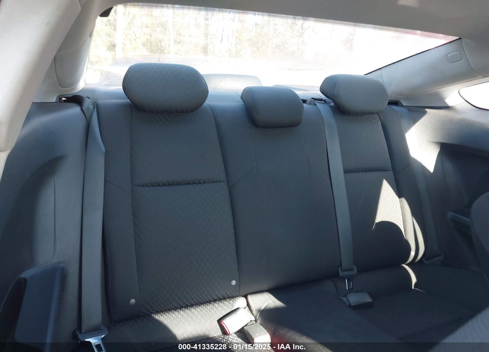2014 HONDA CIVIC LX VIN: 2HGFG3B58EH521682