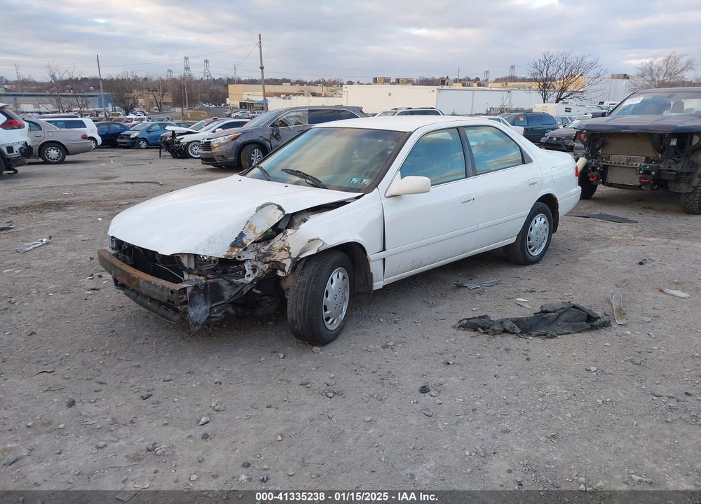 2001 TOYOTA CAMRY CE VIN: 4T1BG22K51U838352