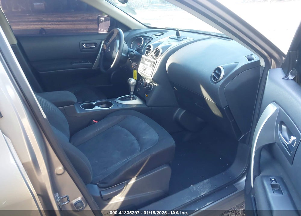 2013 NISSAN ROGUE S VIN: JN8AS5MV6DW647298