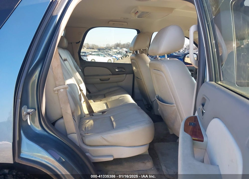 2010 CHEVROLET TAHOE LT VIN: 1GNUKBE06AR212244