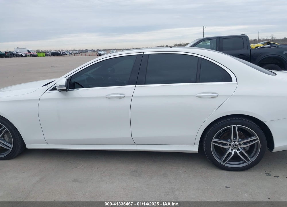 2019 MERCEDES-BENZ E 300 VIN: WDDZF4JB4KA530360