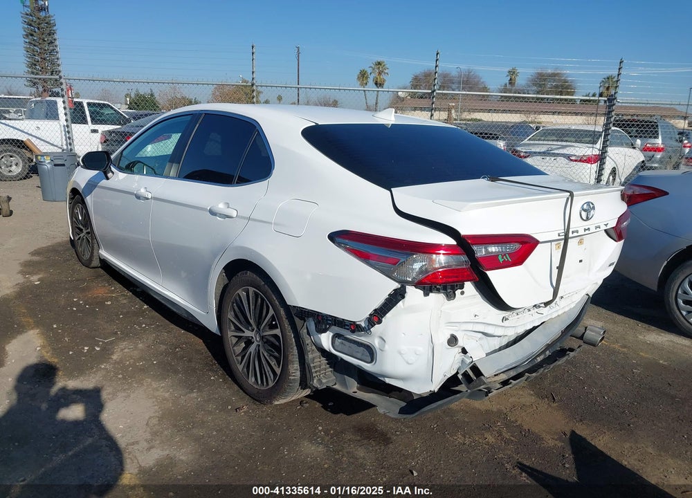 2019 TOYOTA CAMRY VIN: 4T1B11HK5KU679112