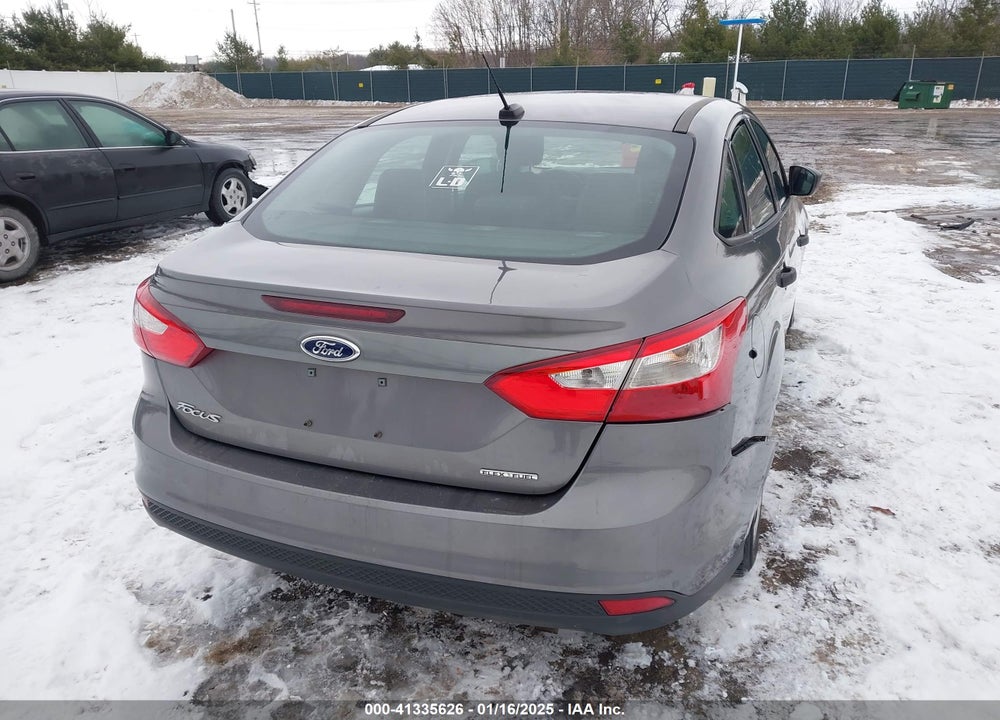 2014 FORD FOCUS VIN: 1FADP3E20EL458772