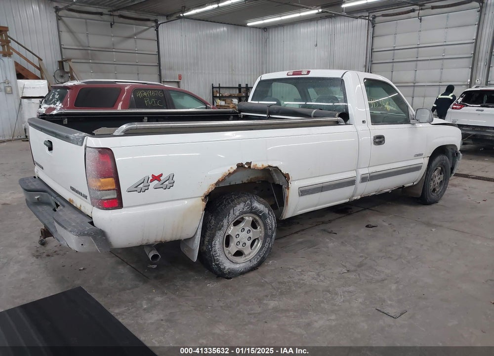 2000 CHEVROLET SILVERADO 1500 LS VIN: 1GCEK14T8YZ171127